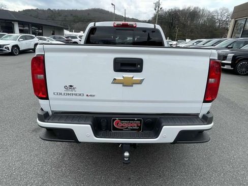 Used 2020 Chevrolet Colorado Z71 AWD/4WD image 3