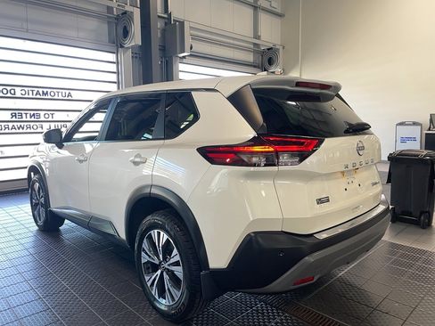 Used 2023 Nissan Rogue SV AWD/4WD image 14