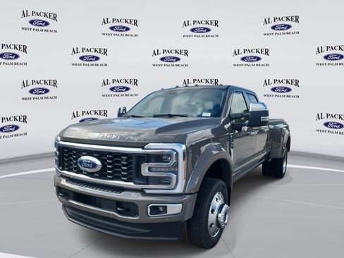 New 2026 Ford F450 Platinum w/ Platinum Plus Package image 8