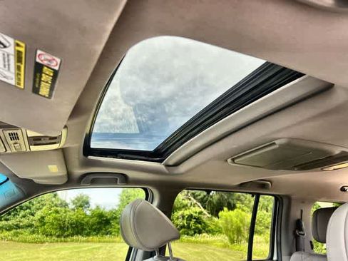 Used 2012 Honda Pilot Touring image 32