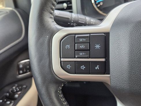 Used 2024 Ford Expedition XLT RWD image 26