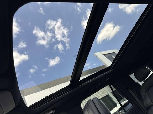 New 2025 Lincoln Navigator Reserve w/ Jet Appearance Package image 22