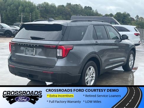 New 2025 Ford Explorer Active image 3
