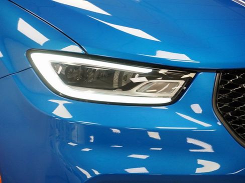 New 2026 Chrysler Pacifica Select image 5