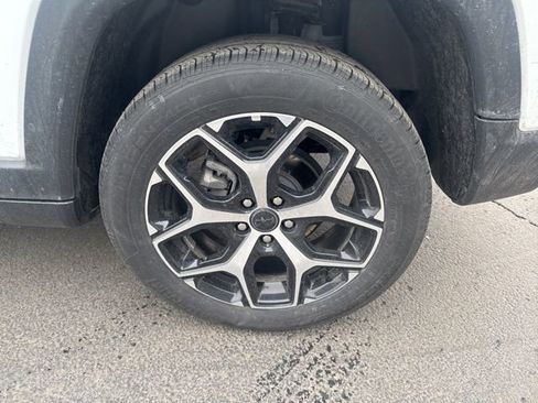 Used 2025 Jeep Compass Limited image 6