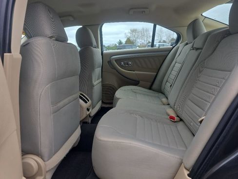 Used 2019 Ford Taurus SE FWD image 15