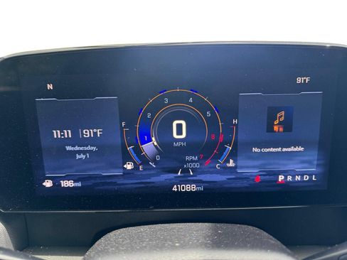 Used 2025 Chevrolet Traverse LT w/ LPO, Floor Liner Package FWD image 23