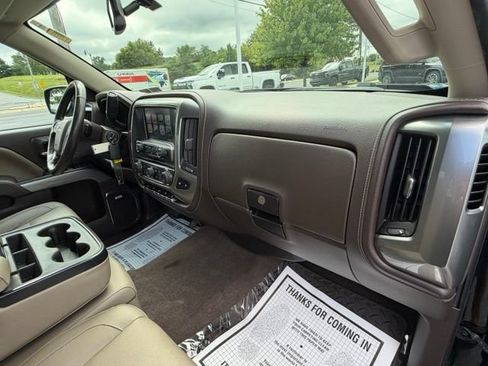 Used 2017 Chevrolet Silverado 1500 LTZ Z71 w/ LTZ Plus Package AWD/4WD image 38