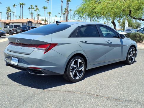 Used 2023 Hyundai Elantra SEL w/ Convenience Package FWD image 7