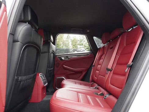 Used 2024 Porsche Macan GTS image 37