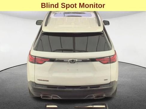 Used 2023 Chevrolet Traverse Premier w/ Redline Edition AWD/4WD image 7