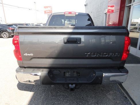 Used 2015 Toyota Tundra SR5 image 8