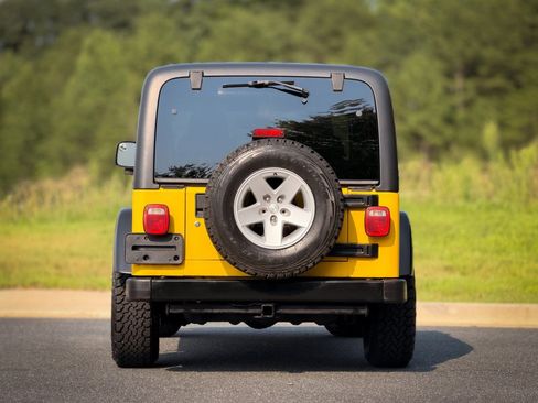 Used 2005 Jeep Wrangler Unlimited Rubicon AWD/4WD image 10