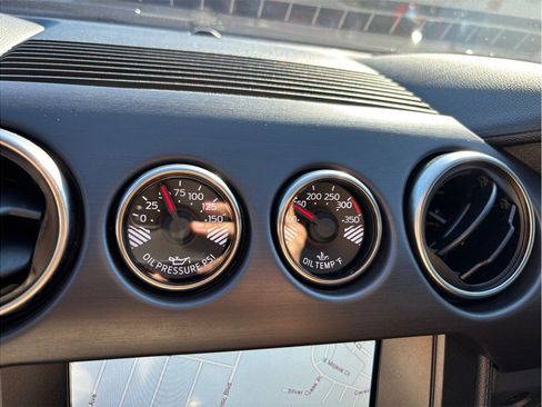 Used 2016 Ford Mustang Shelby GT350 w/ Technology Package RWD image 31