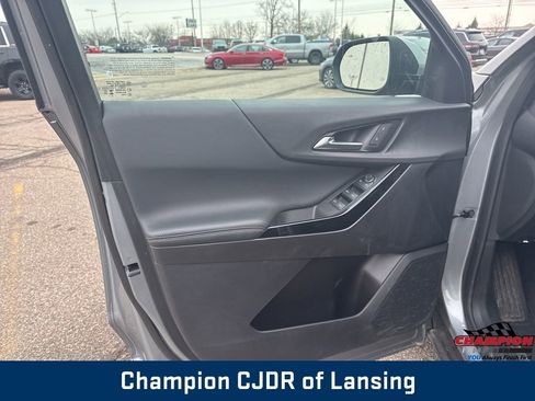 Used 2025 Chevrolet Equinox LT image 17