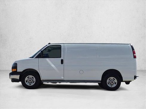 Used 2020 GMC Savana 2500 w/ Driver Convenience Package RWD image 9