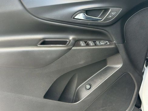 Used 2018 Chevrolet Equinox LT w/ Redline Edition AWD/4WD image 13