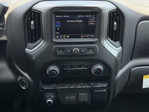 Used 2022 Chevrolet Silverado 1500 Custom Trail Boss AWD/4WD image 17