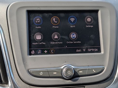 Used 2020 Chevrolet Equinox LT FWD image 18