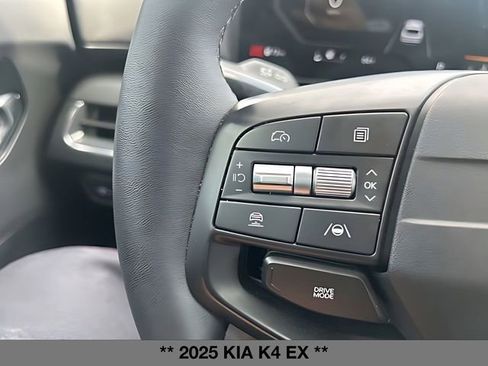 Used 2025 Kia K4 EX FWD image 24