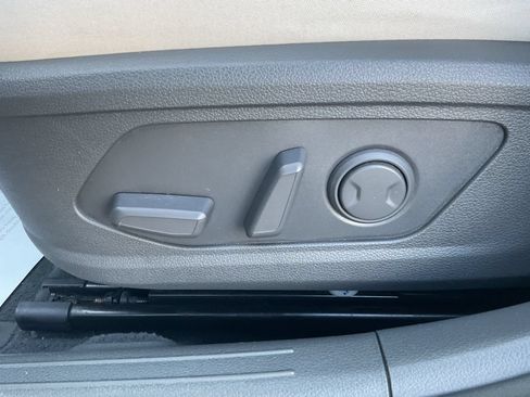 Used 2025 Hyundai Sonata SEL FWD image 9