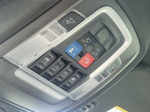 Used 2021 RAM 1500 Limited w/ Night Edition AWD/4WD image 25
