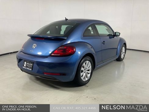 Used 2018 Volkswagen Beetle 2.0T S FWD image 6