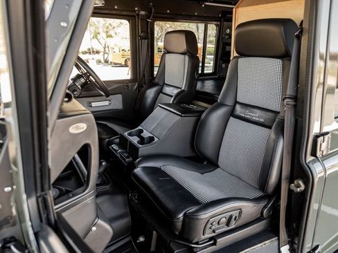 Used 1991 Land Rover Defender 110 image 32