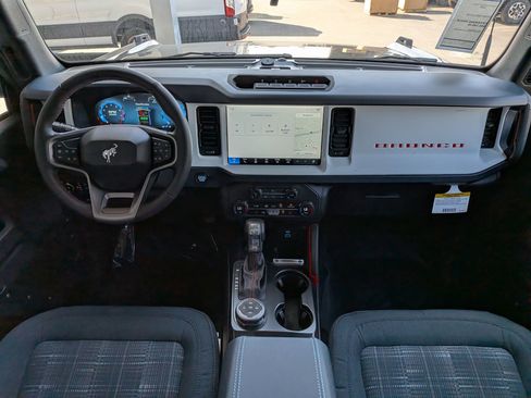 New 2025 Ford Bronco Heritage Edition image 17