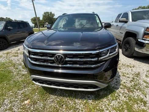 Used 2023 Volkswagen Atlas SE w/ Panoramic Sunroof Package FWD image 8