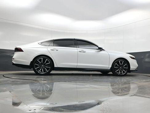 Used 2023 Honda Accord Touring image 34