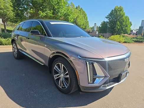 Used 2026 Cadillac Lyriq Premium Luxury AWD/4WD image 10