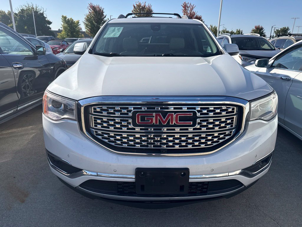 Used 2017 GMC Acadia Denali w/ Technology Package AWD/4WD image 3