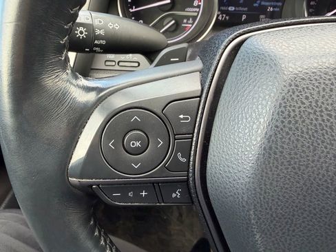 Used 2021 Toyota Camry SE w/ Cold Weather Package image 37