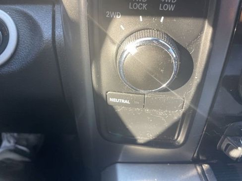 Used 2018 RAM 2500 Laramie w/ Sport Appearance Group image 22