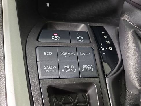 Used 2024 Toyota RAV4 XLE AWD/4WD image 26