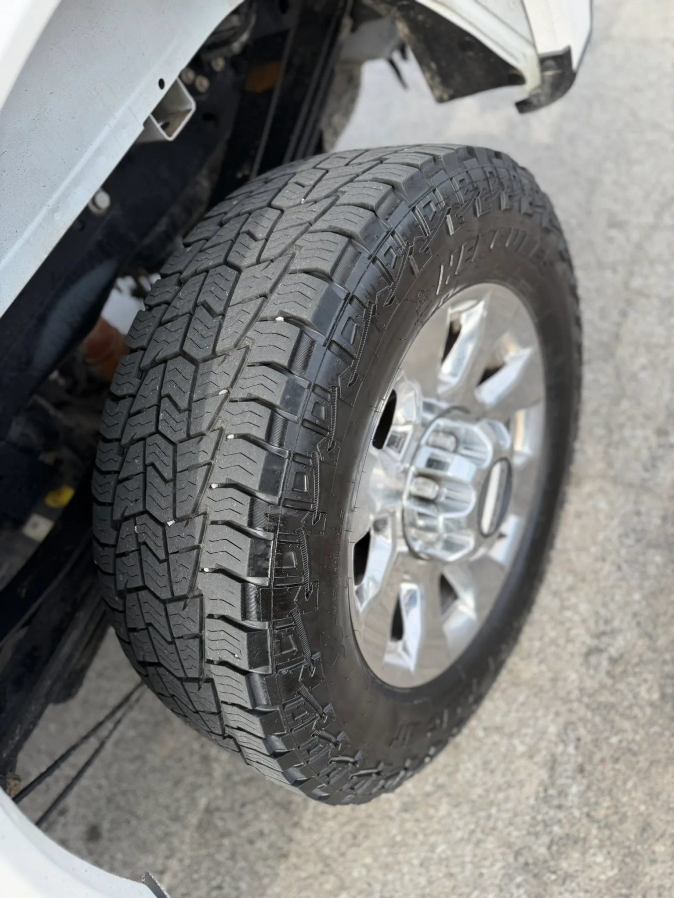 Used 2019 Ford F350 Lariat w/ Lariat Ultimate Package AWD/4WD image 9