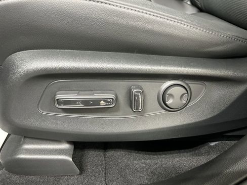 Used 2026 Honda CR-V EX-L image 10