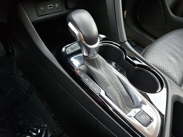 Used 2023 Buick Encore GX Essence FWD image 15