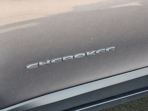 Certified 2022 Jeep Cherokee Trailhawk w/ Sun, Sound & Nav Group image 34