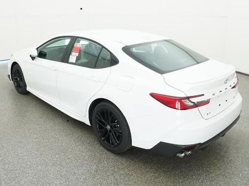 New 2026 Toyota Camry SE image 13