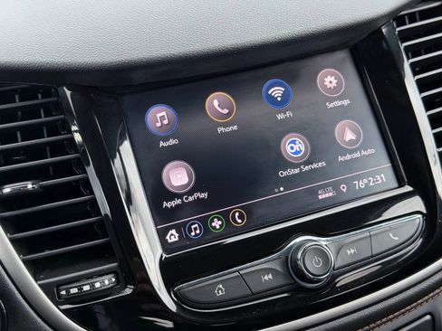 Used 2020 Chevrolet Trax LT w/ Driver Confidence Package image 39