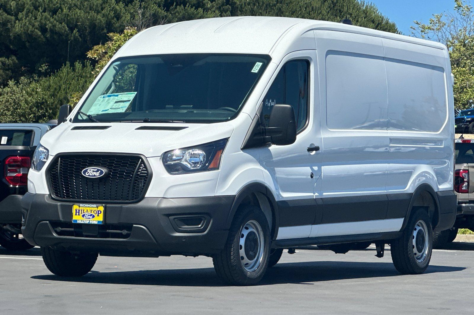New 2026 Ford Transit 250 148 Medium Roof w/ Load Area Protection Package RWD image 8