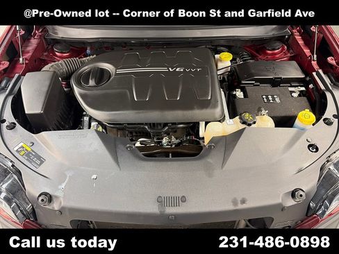 Used 2019 Jeep Cherokee Trailhawk w/ Cold Weather Group image 10