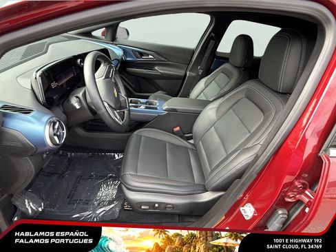 Certified 2025 Chevrolet Equinox EV LT w/ Convenience Package FWD image 12