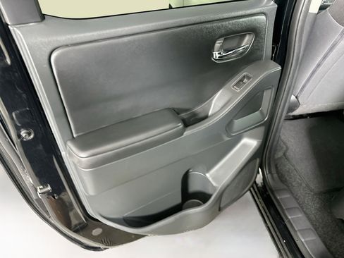 Used 2026 Nissan Frontier SV AWD/4WD image 25