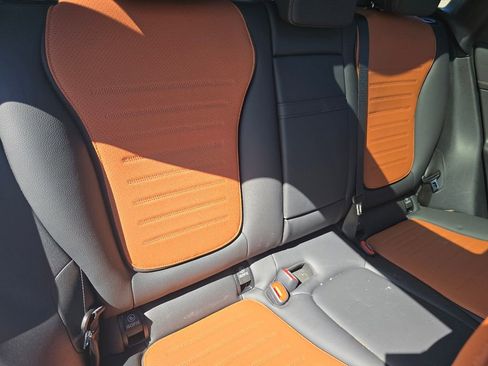 Used 2026 Mercedes-Benz GLC 300 4MATIC image 22