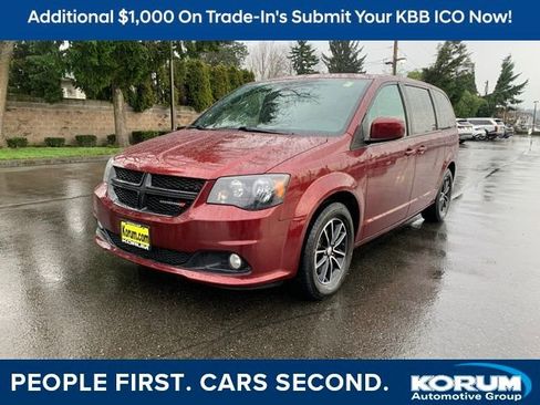 Used 2018 Dodge Grand Caravan SXT w/ Blacktop Package image 1