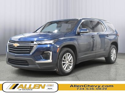 Used 2023 Chevrolet Traverse LT