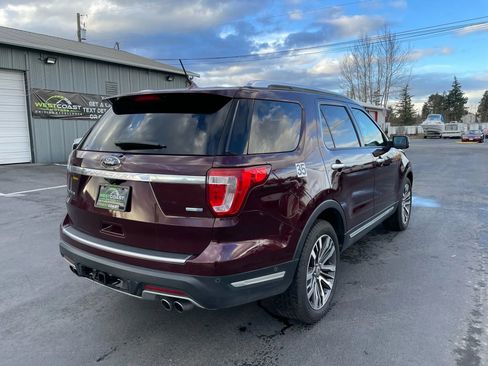 Used 2018 Ford Explorer Platinum AWD/4WD image 8
